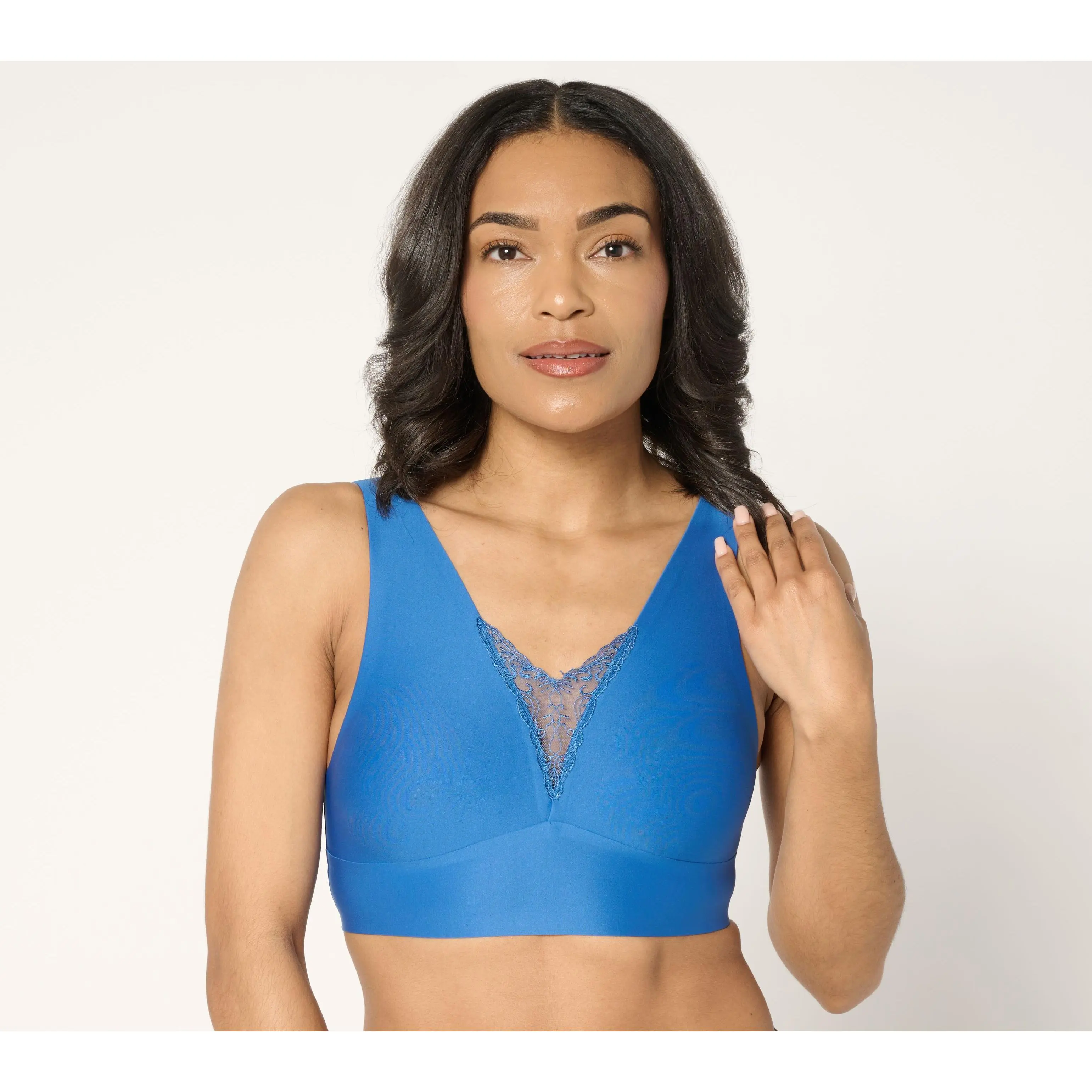 Breezies Invisible Bonded Wirefree Bra with Lace Detail