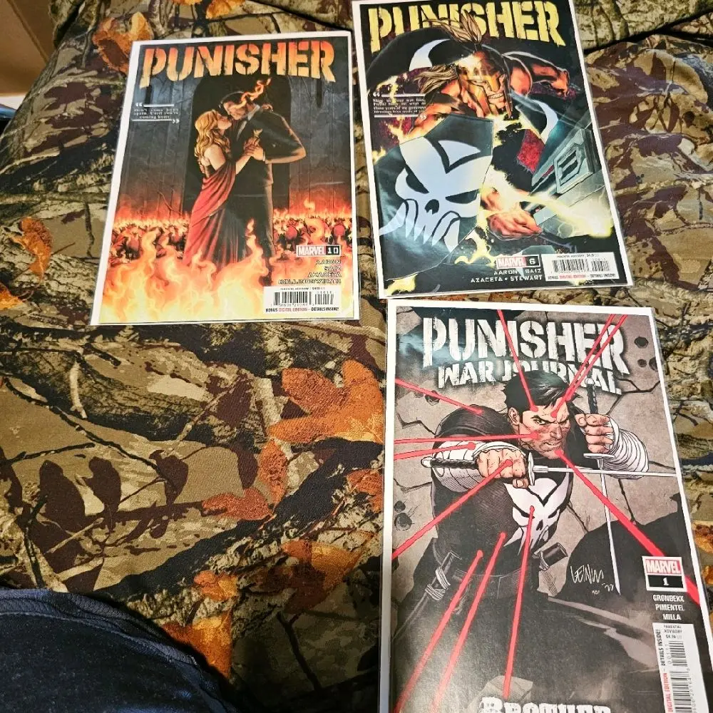 Lot of 3 Punisher comics