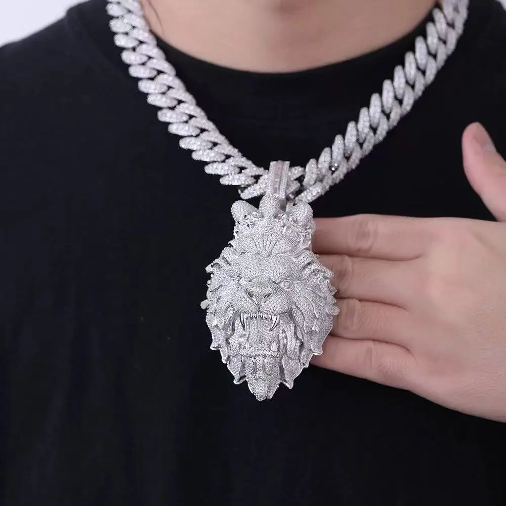 M2-2078 Fully Flooded Roaring Lion Pendant Statement Necklace for Rappers & Trendsetters Bold Accessory Symbolizing Strength and Confidence