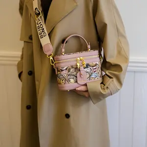 Cute Teddy Bear Design Women's Bucket Bag - Stylish Cylinder Handbag with Adjustable Shoulder Strap, Zipper Closure, and Golden-Tone Hardware in