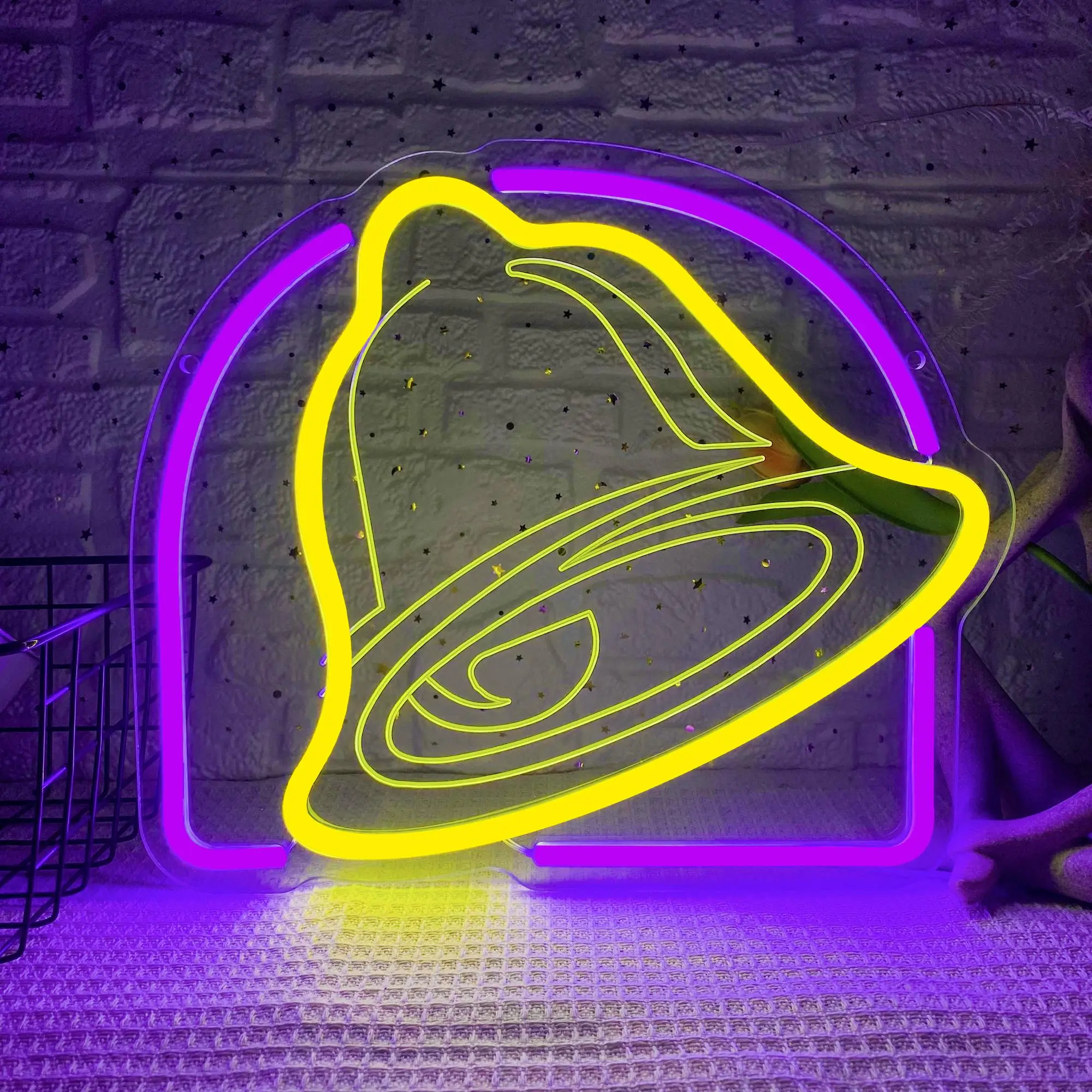 Creative Bell Shaped Neon Sign, USB Powered LED Decorative Neon Light, Novelty LED Lamp, Indoor Decorative Light, Neon Lamps for Home Party Decoration, Room Decor, Home Decor, Halloween and Christmas Gifts, Led Signs, Led Neon Lights, Cool Lights