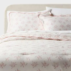 Twin/Twin XL Floral Scallop Comforter and Sham Set Pink for Dorm - Threshold