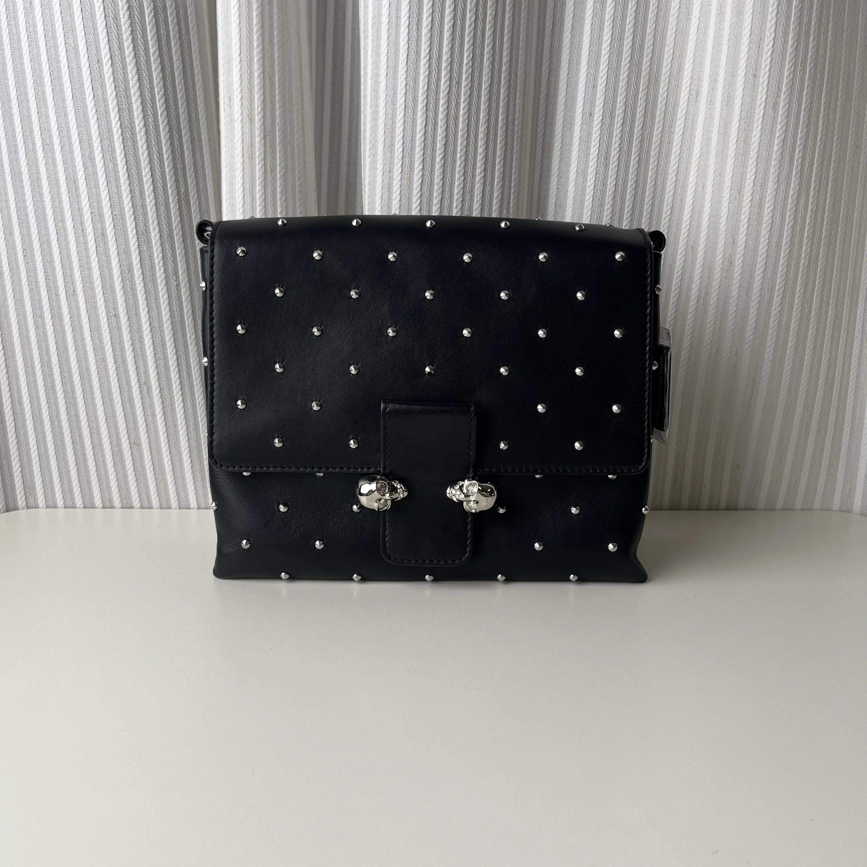 Pre-owned Alexander McQueen cow Crossbody bags McQueen crossbody