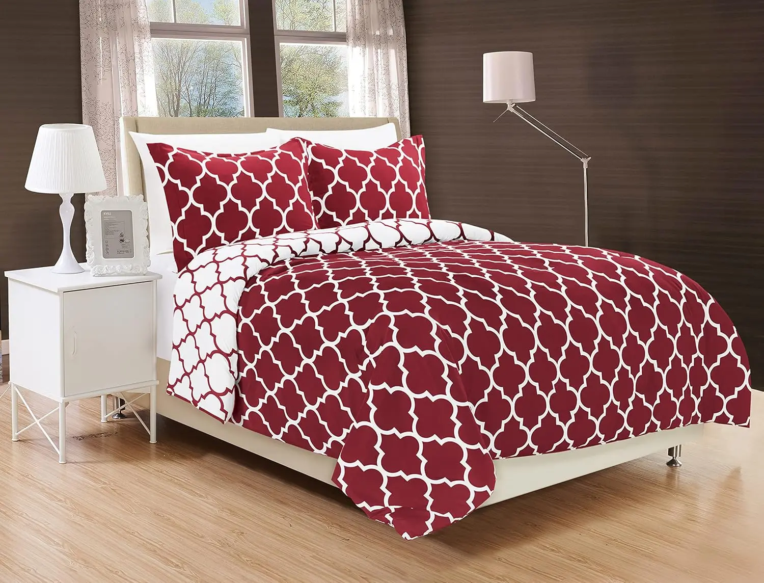 Mocassi 3-Piece Reversible Comforter Set with Quatrefoil Pattern, Hotel Premier Feel and Silky-Soft Warmth, Bed Cover Set, Hotel Style Bedding