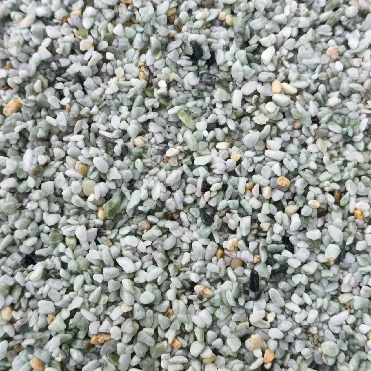 Resin-Washed Pebble Stones, Decorative Outdoor Garden Decor Accessories, Washed Finish Backyard Enhancement Supplies for Home Improvement