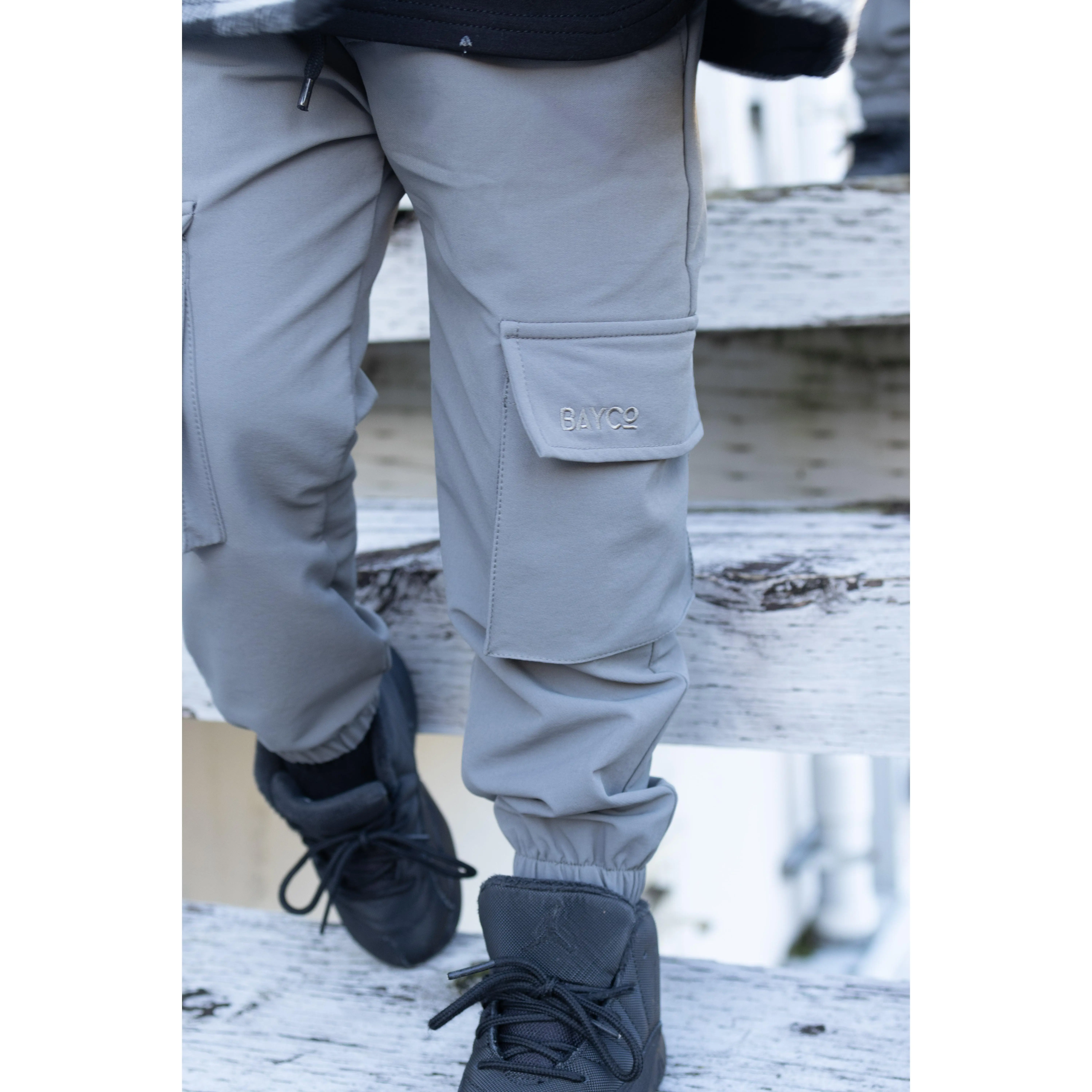 Cargo Cross-Stretch Chinos (Gray)