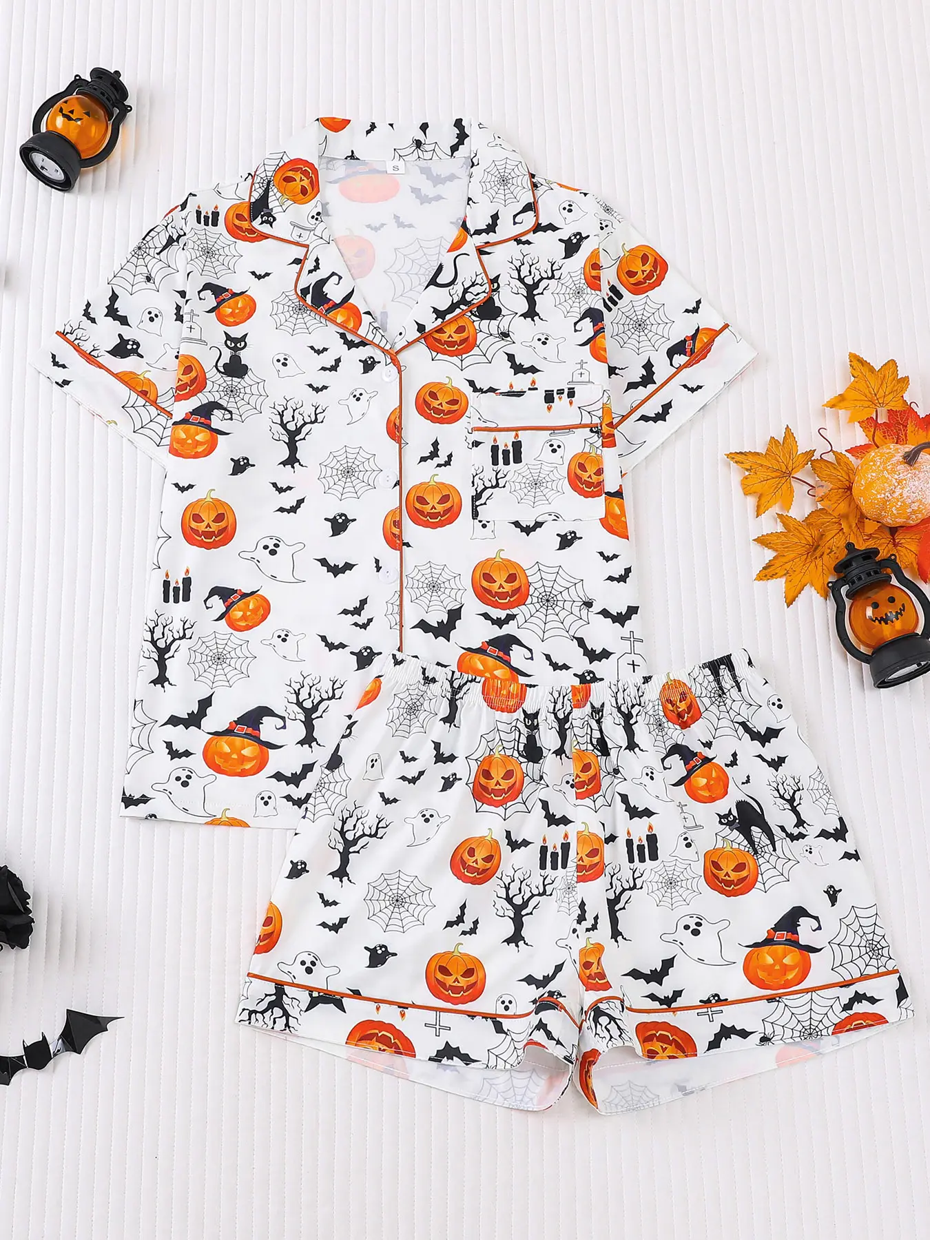 2 pieces of women's Halloween witch hat, pumpkin, spider, black cat print, short sleeved shorts, lapel pajamas set, Funny pajamas, Loungewear, Nightwear, top pocket, elastic waistband, suitable for all seasons casual home wear