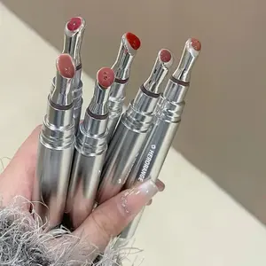 Tinted lip gloss and lip glaze, Hydrating Lipgloss, suitable for moisturizing lips and plumping up the lips. Colorful lip gloss, suitable for men and women in spring and summer, cares for lips and makes them fuller. The perfect Valentine's Day gift