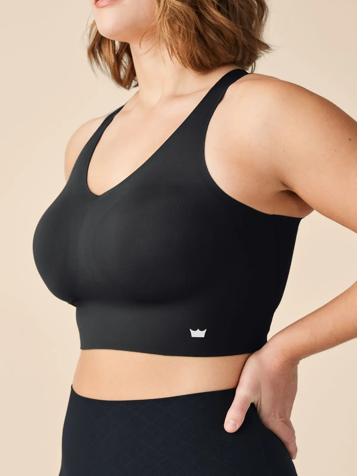 Boss Longline Bra - Black, Modest, Keyhole Back