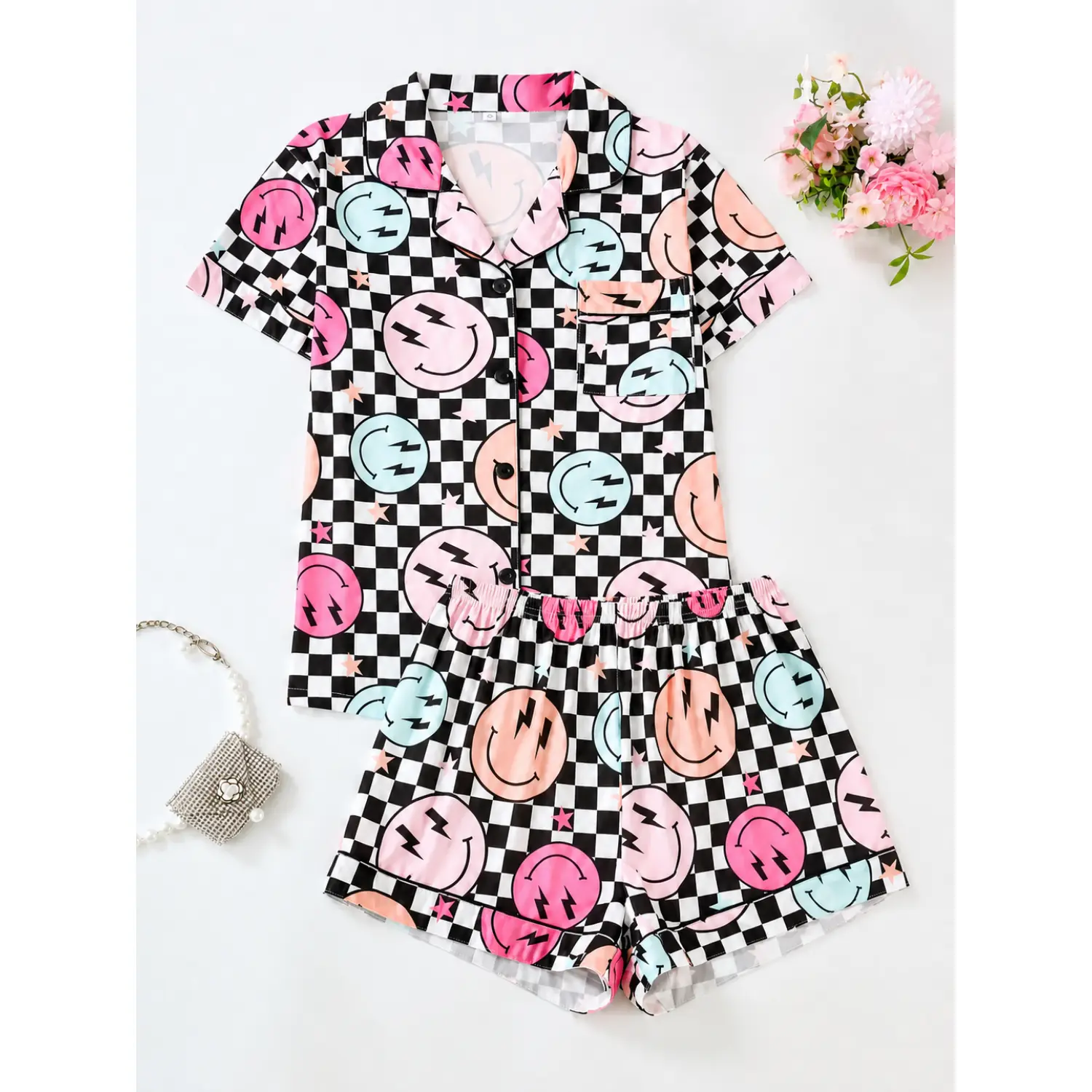 Women's Smiley Face Pajama Set, Button-Up Lapel Top & Elastic Shorts, Casual Short Sleeve Sleepwear