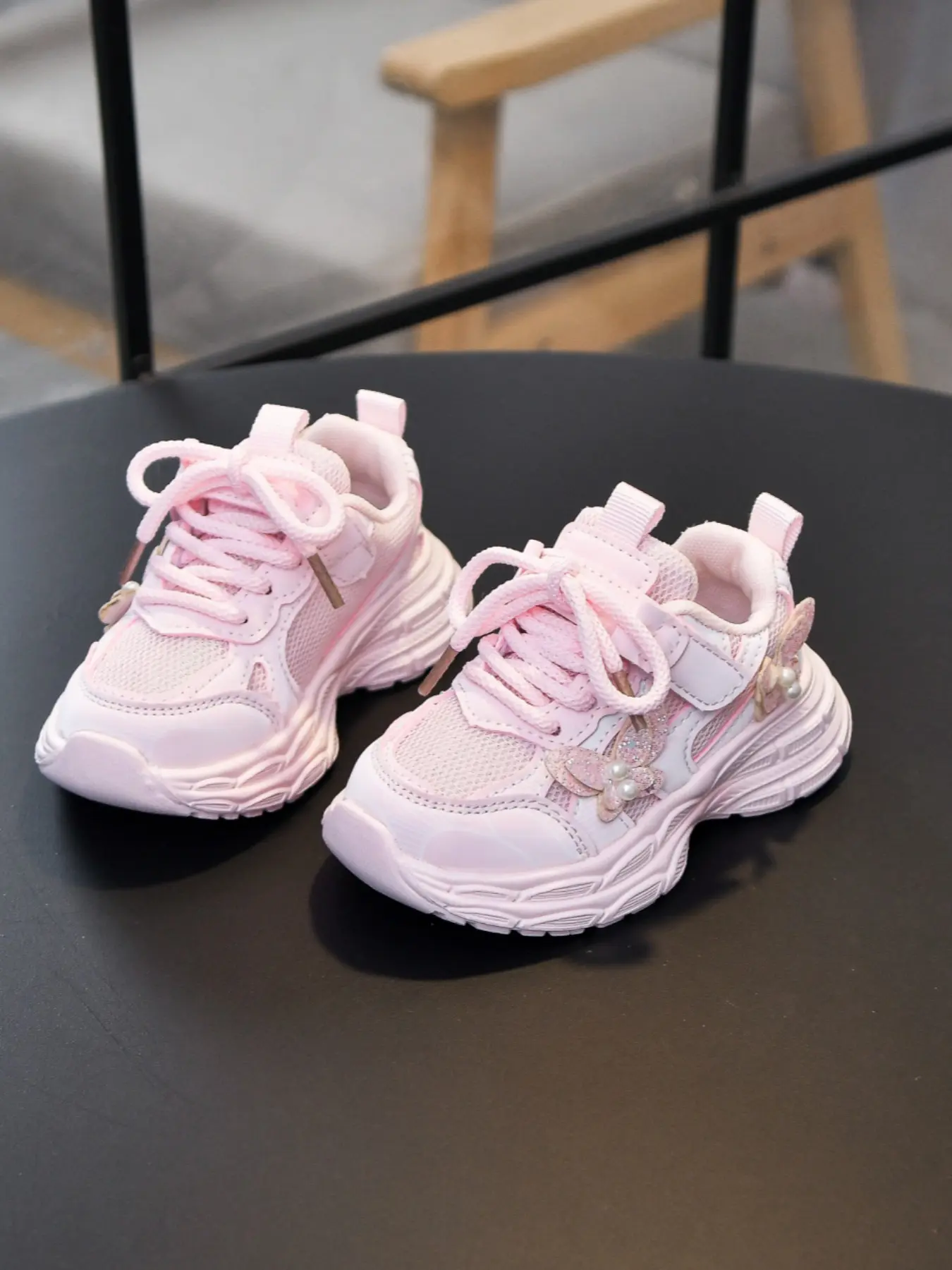 Girls' Breathable Mesh Running Shoes, Comfortable Non-Slip Toddler Sneakers, Lace up trainers, Nonslip Trainers, Low Ankle Trainers, Perfect for Spring & Fall Outdoor Activities