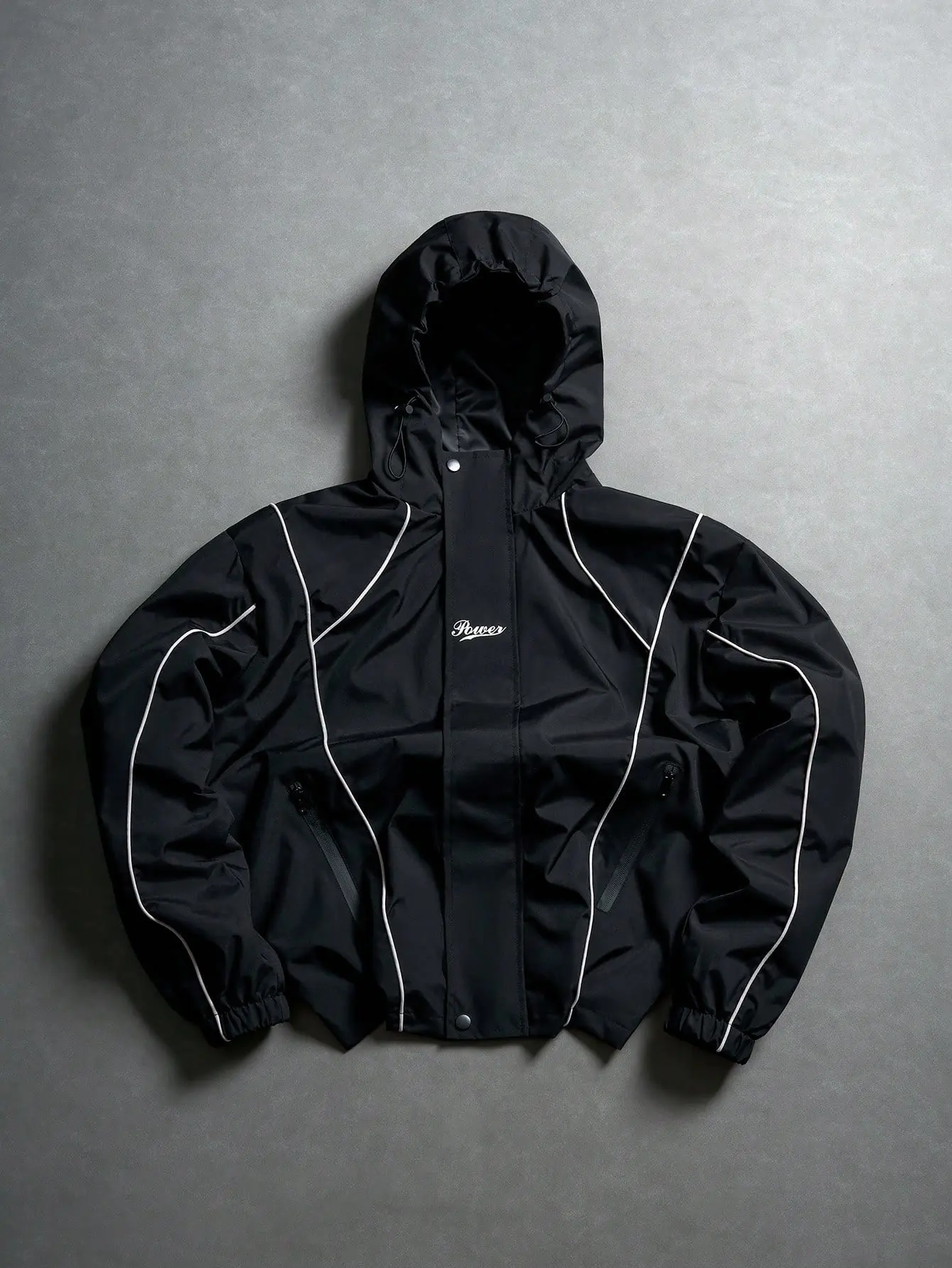 Men’s Short Hooded Windproof Hardshell Jacket – Adjustable Hood for Wind Protection, Suitable for Outdoor Hiking, Daily Commuting, and Streetwear