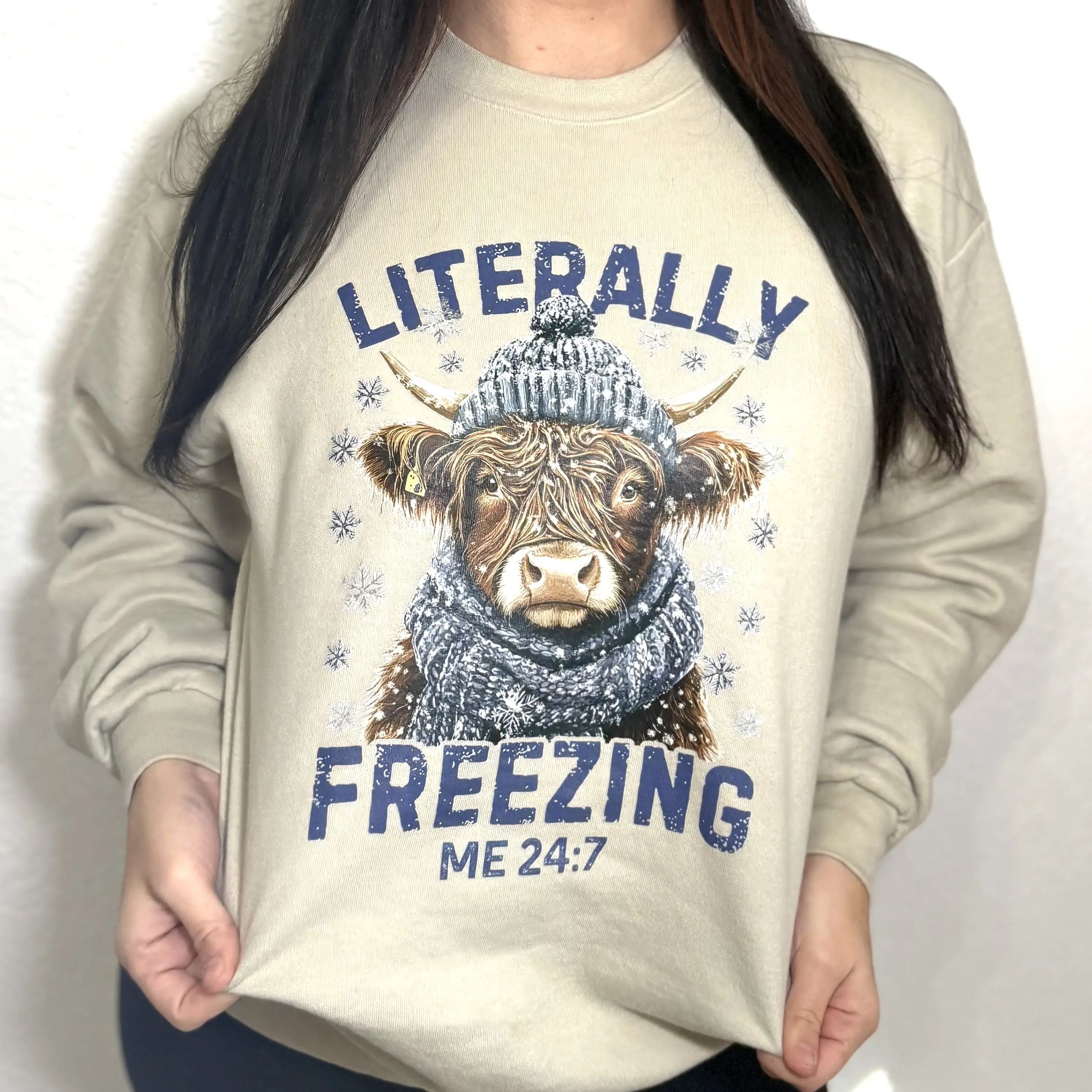 Envy Stylz Boutique Women's Cute Love Cow Graphic Longsleeves Round Neck Sweatshirt - Casual Streetwear, Soft Loose Freeze Text Unisex Fit Crewneck Top, Baggy, Oversize, Hat, Minimalist, Oversized, Plus Size, Long Sleeves, Sweet, Loose-Fit, Crew Neck, Clo
