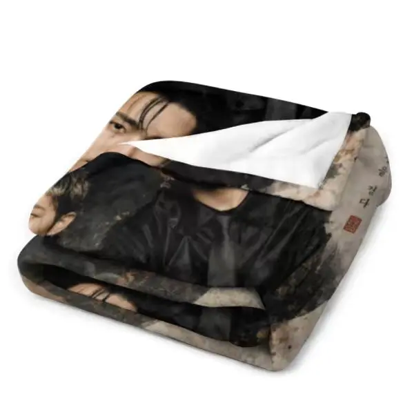 Kpop Members Photo Collage Blanket, Korean Style Portrait Throw Blanket, Vintage Landscape Art Fleece Blanket, Soft Plush Blanket for Sofa Bed Couch, Fan Room Decor Gift