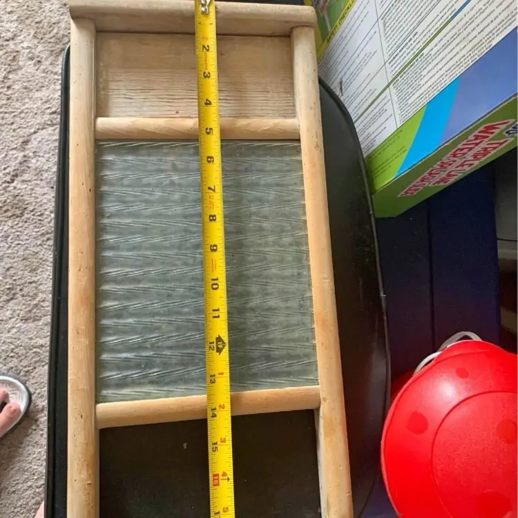 Washboard for Laundry - Traditional Manual Cleaning Tool