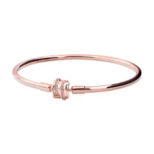 Pandora Moments Sparkling Shooting Star Clasp Bangle 582734C01-17