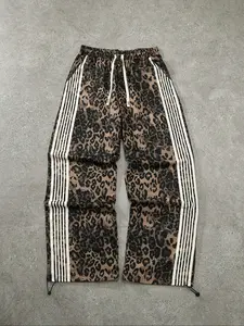 Men's Street Style Fashion Contrast Stripe Leopard Print Drawstring Waist Sports Pants, Athleisure Style Bottoms, Trendy Casual Wear for All Seasons