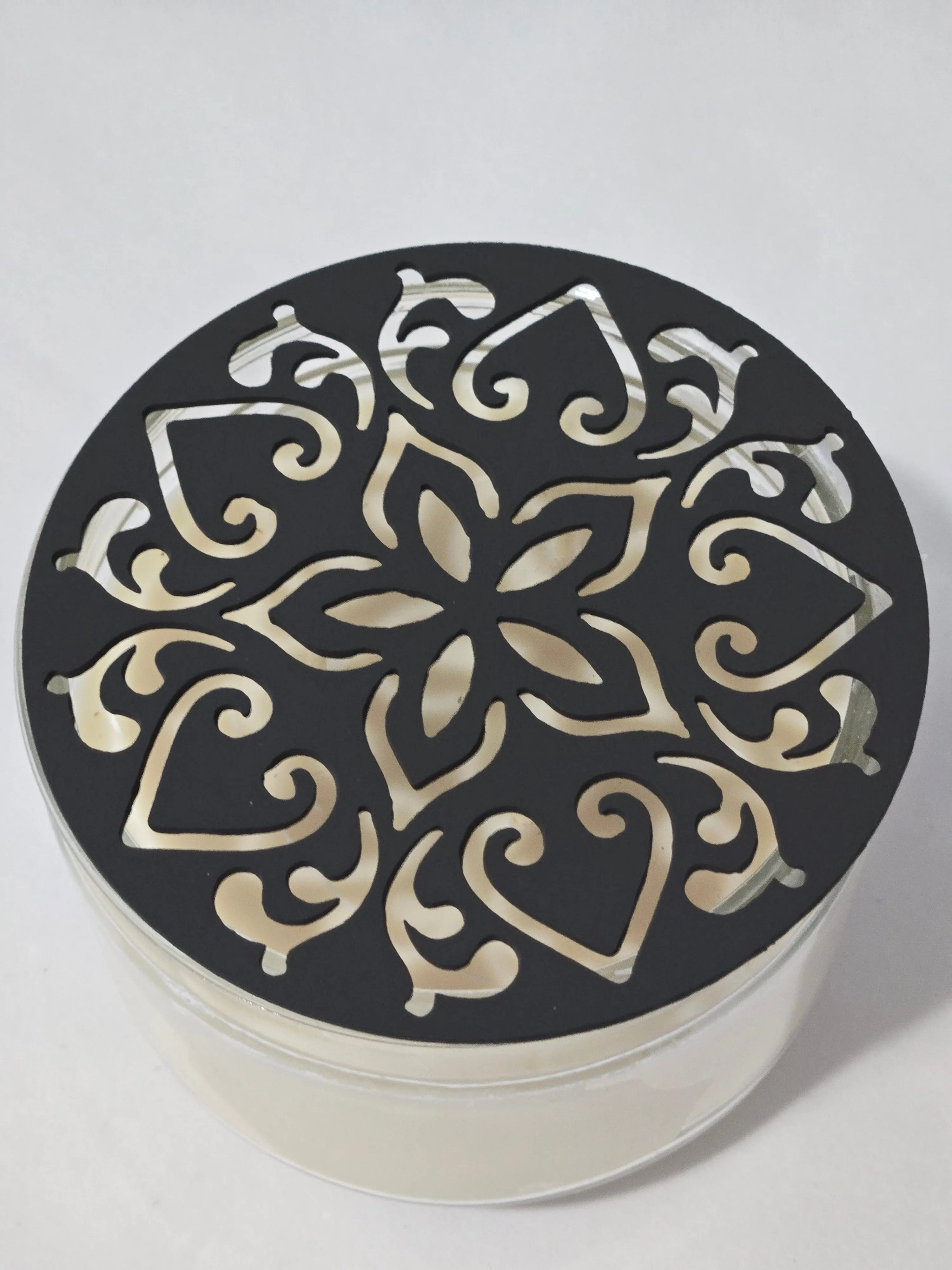 Floral Star Candle Topper – Metal Decorative Jar Candle Accessory for Rustic & Farmhouse Decor