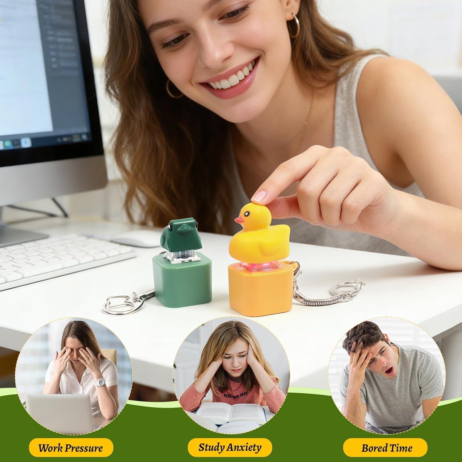 Funny Glowing Lizard & Frog & Duck Croaking Keyboard Fidget Toy - Interative Syress Relief Button Gadget with Realistic Sound Effect, Keychain for Adults & Teens, Perfect for Gifts, Parties & Everyday Carry