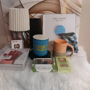 “Scented Candle + Cozy Finds Bundle