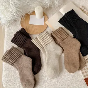 5 Pairs Women's Extra Thick Fleece Lined Warm Socks - Mid Calf Warm Socks for Autumn & Winter, Soft Cold Weather Solid Color Socks, Hand/Machine Washable, Cozy Sock Design, A Must Have for Cold Days