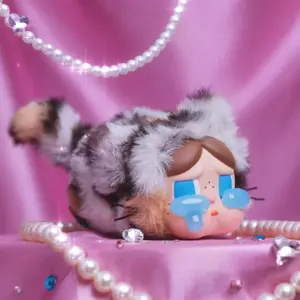 POP MART CRYBABY Wild but Cute Vinyl Plush Pendant Series Blind Box【1】