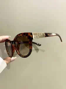 Oval Glasses, Large Frame Trendy Fashion Eyeglasses, Hollowed  Metal Hinged Eyeglasses for Men and Women