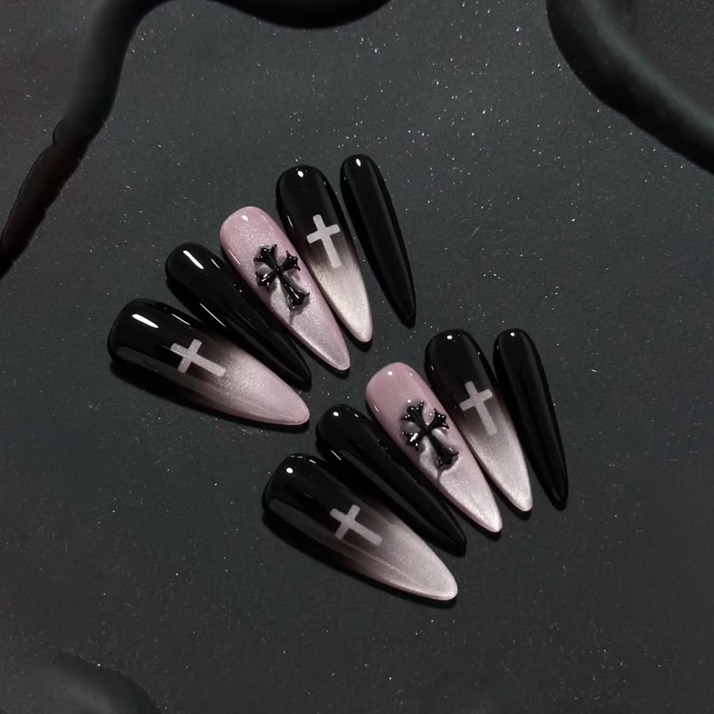 Black Gothic Cross Press On Nails Stiletto Shape, Ombre Chrome Gradient False Nails with 3D Cross Charm, Glossy Reusable Acrylic Fake Nail Set for Women, Punk Emo Nail Art