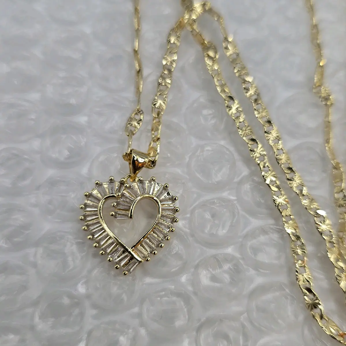 Heart beautiful necklace small 18"inches 24 inxhes available fashion style  clear stone's  gold-plated