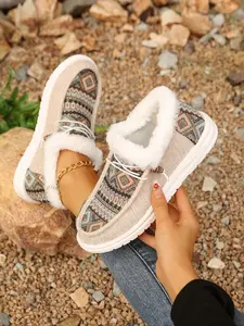 Women's Winter Snow Boots with Fleece Lining, Thickened Warm Short Boots, Low-Top Cold-Resistant Shoes, Fashion Casual Shoes, Pull on boots, Footwear Boot