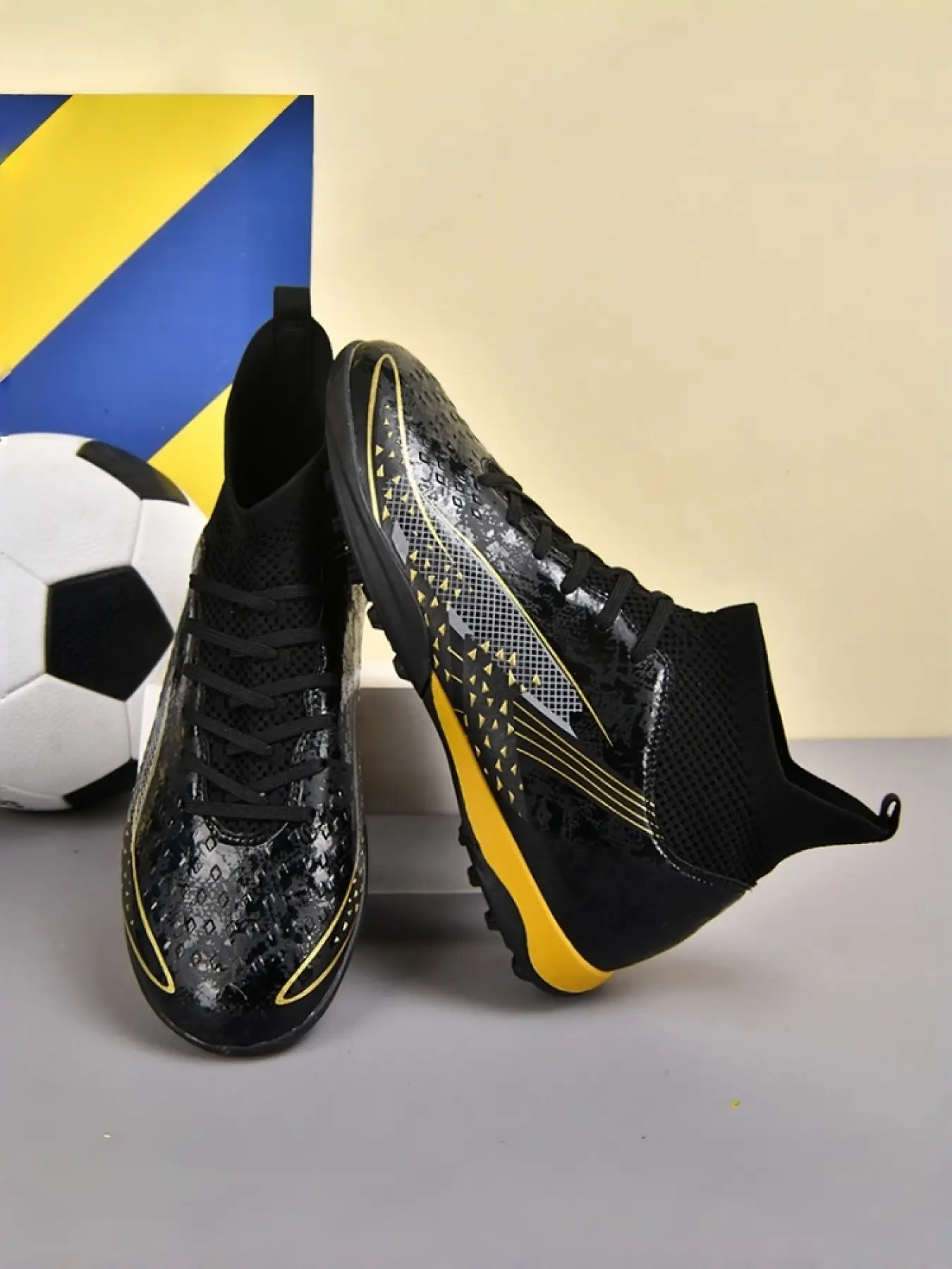 1 Pair Teens High-Top Turf Soccer Cleats | Streetwear Style | Elastic Sock Collar + Durable Upper | For School Leagues / Futsal Courts / Daily Training