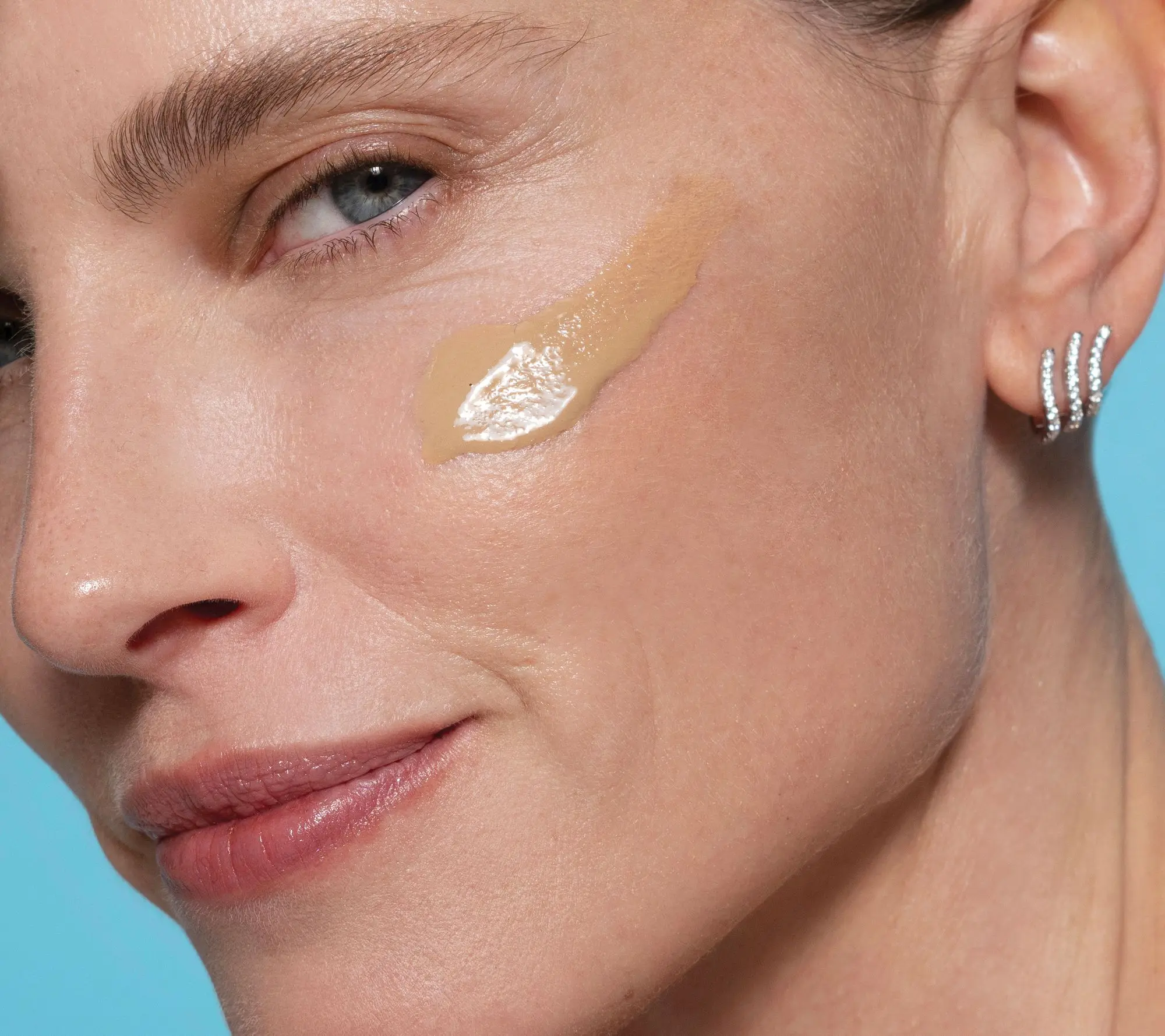 FRE Glow Me + Lightweight Tinted SPF_30 1.69oz