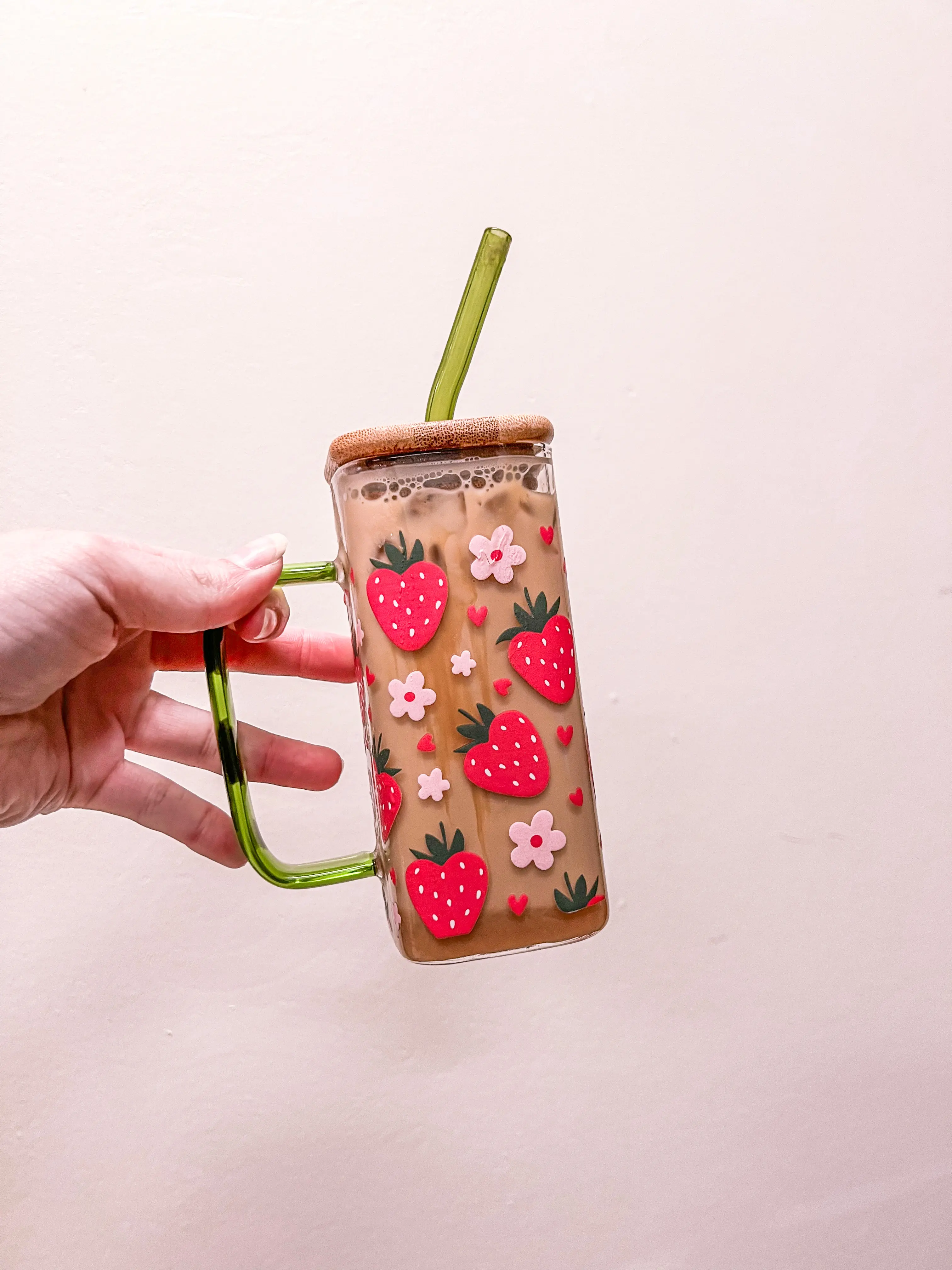 Strawberry Square Glass 14oz