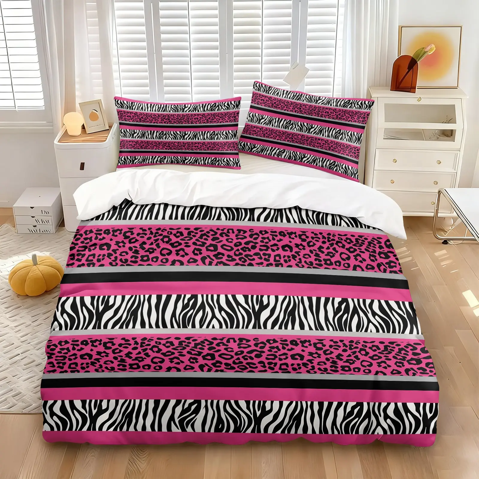 Black Pink Leopard Patchwork Duvet Cover Set, 1 Duvet Cover + 1/2 Pillowcases, No Core, Y2K Aesthetic Animal Print Bedding, Soft & Breathable, Comfy Bedding Set, All Seasons Available, Decorative Bedding Set, Cool Girly Bedroom Decor