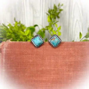Small Western Stone Stud Earrings - Turquoise Small Western Stone Stud Earrings - Turquoise