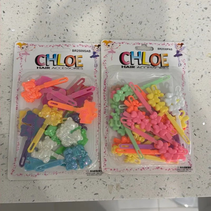2 Hair accessories
