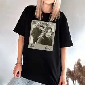 Elliot Stabler Olivia Benson Unisex Shirt - Elliot Stabler Olivia Benson Vintage 90s Shirt - Elliot Stabler Olivia Benson Black White photo Shirt - Retro Law and Order Fan Apparel - Perfect Gift for SVU Fans ,Cotton Tee ,Relaxed Fit ,Comfortable Crewneck