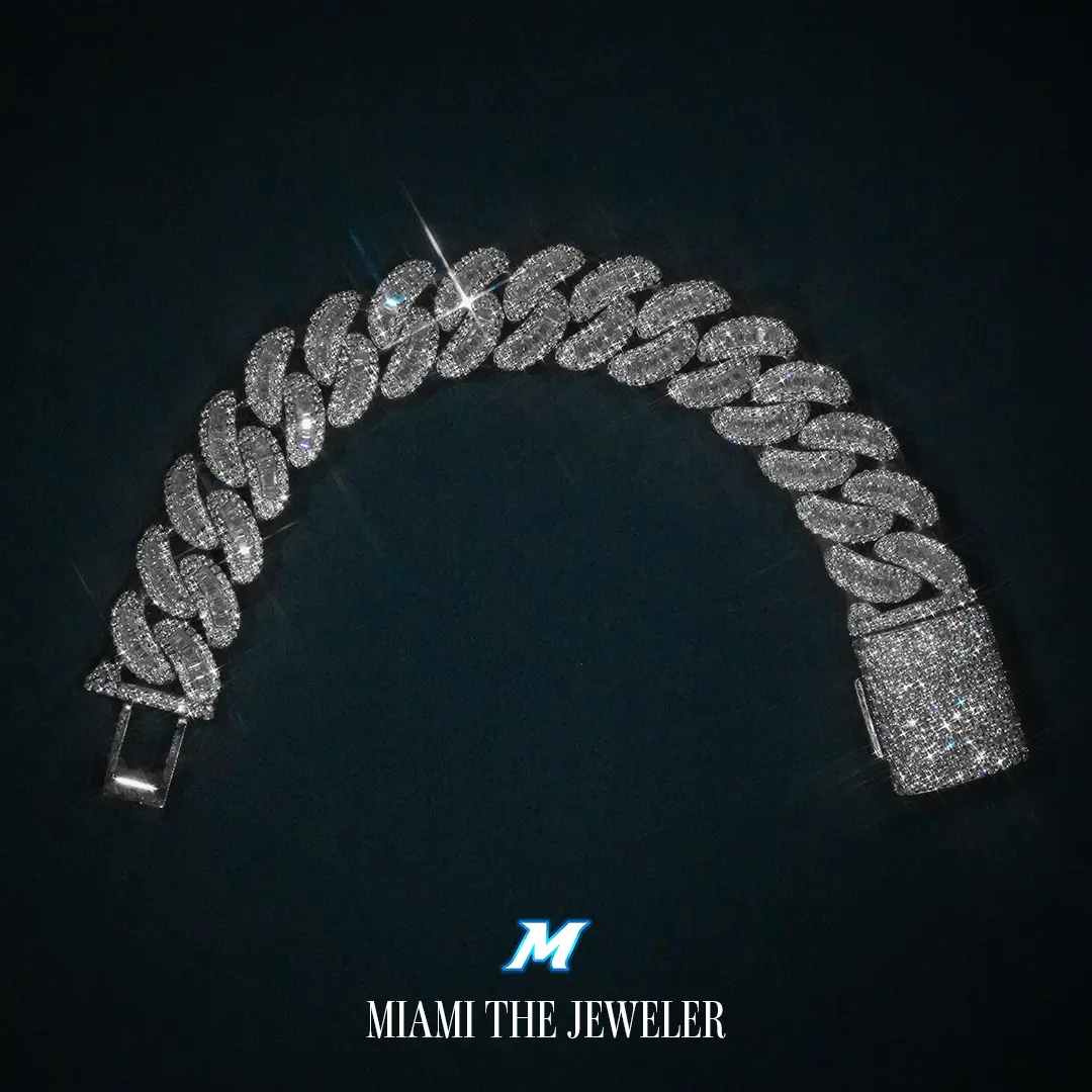Moissanite Cuban Baguette Bracelet [18mm]