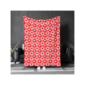 [1pc Heart Checkered Throw Blanket] Contemporary Heart Checkered Red And White Throw Blanket, Soft Polyester Knit, Digital Print, Cozy All-Season, With Versatile For Bedroom, Sofa, Travel, For Women, Ideal Christmas Gift-30*40in