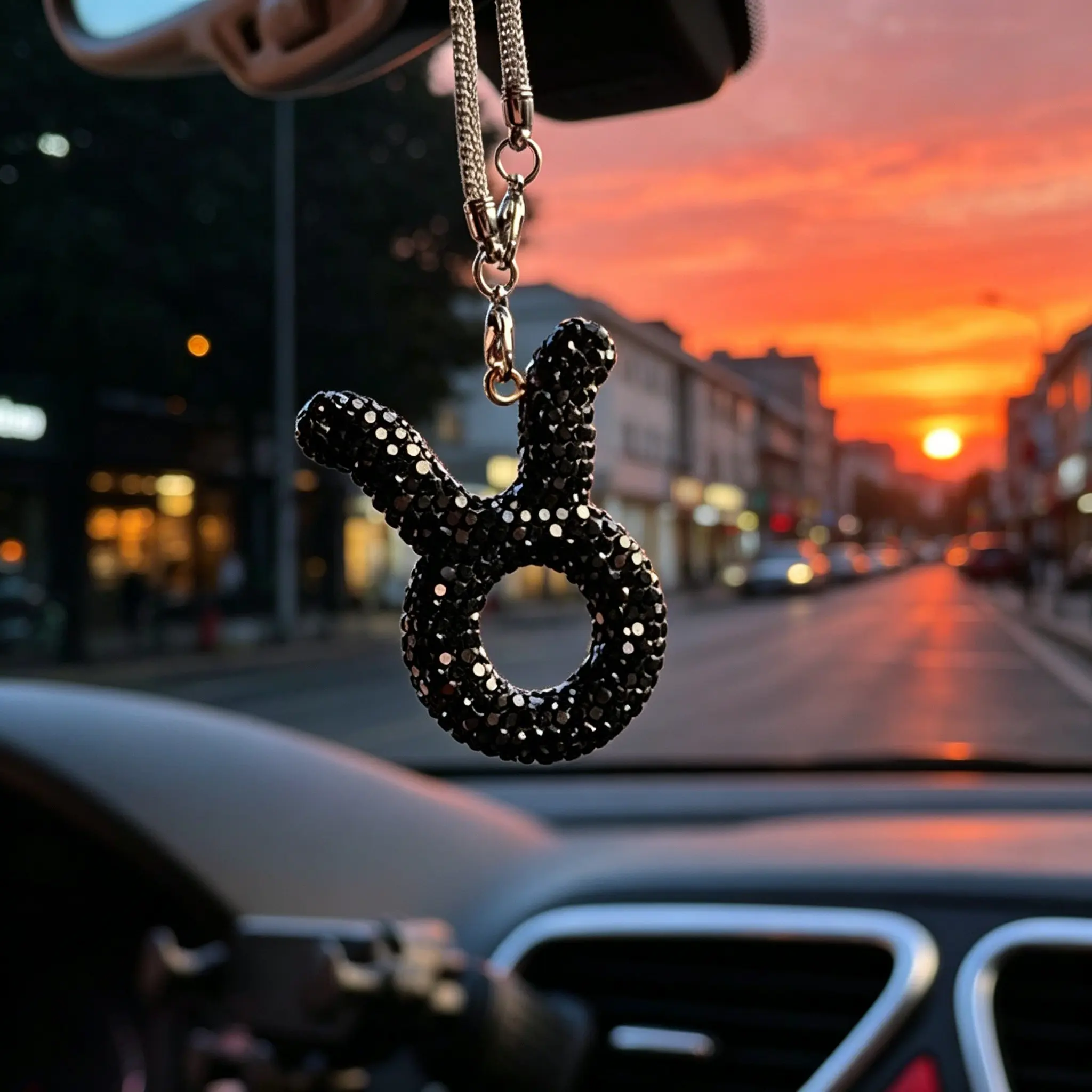 12 Zodiac Pattern Rhinestone Car Rearview Mirror Pendant, Rhinestone Luxury Car Decor, Car Hanging Ornament, Sparkling Water Drills, Scratch-Resistant, Unisex, Car Decorations Interior, Vehicle Decoration, Aesthetic Car Accessory