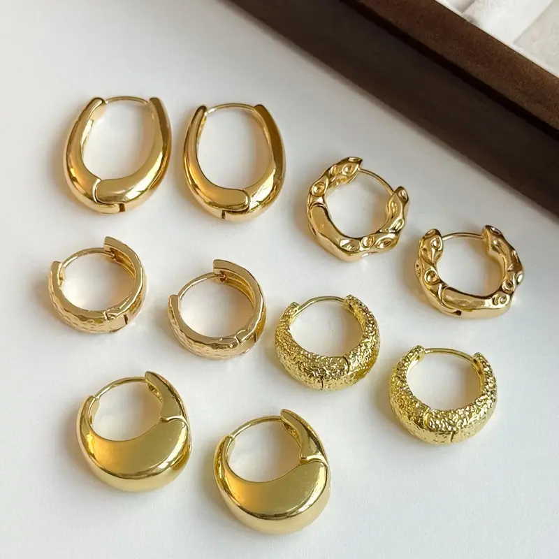 Women's Elegant Minimalist Hoop Earrings, Trendy Exquisite Hoop Earrings, Chic All-match Vintage Jewelry As Gift for Girlfriend, Trendy Jewellery Accessories, Fashionable Jewelry, Stylish Jewelry, Hoop Earring Sets, Ear Hoops