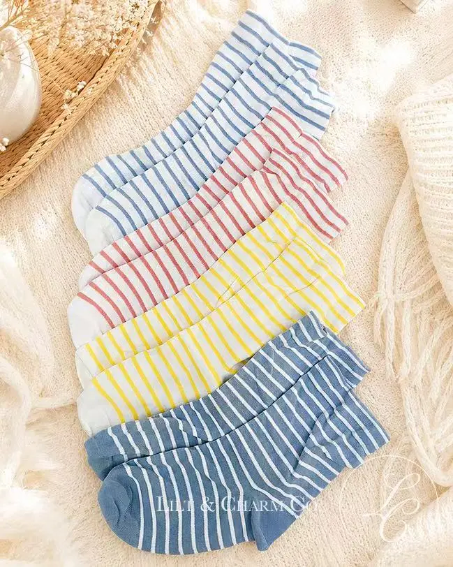 Wide Calf Socks, Non-Binding Socks for Swollen Feet, Pregnancy Maternity Socks, Loose Soft Cotton Slouch Sleep Socks
