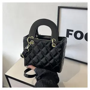 Chic Textured Quilted Small Square Bag For Women, 2026 Spring New Arrival, Versatile Shoulder & Crossbody Bag For Work Commute, Daily Outings And Date Nights, Elegant Design With Premium Feel, Multiple Carrying Options For Everyday Use, Crossbody Chain Ba