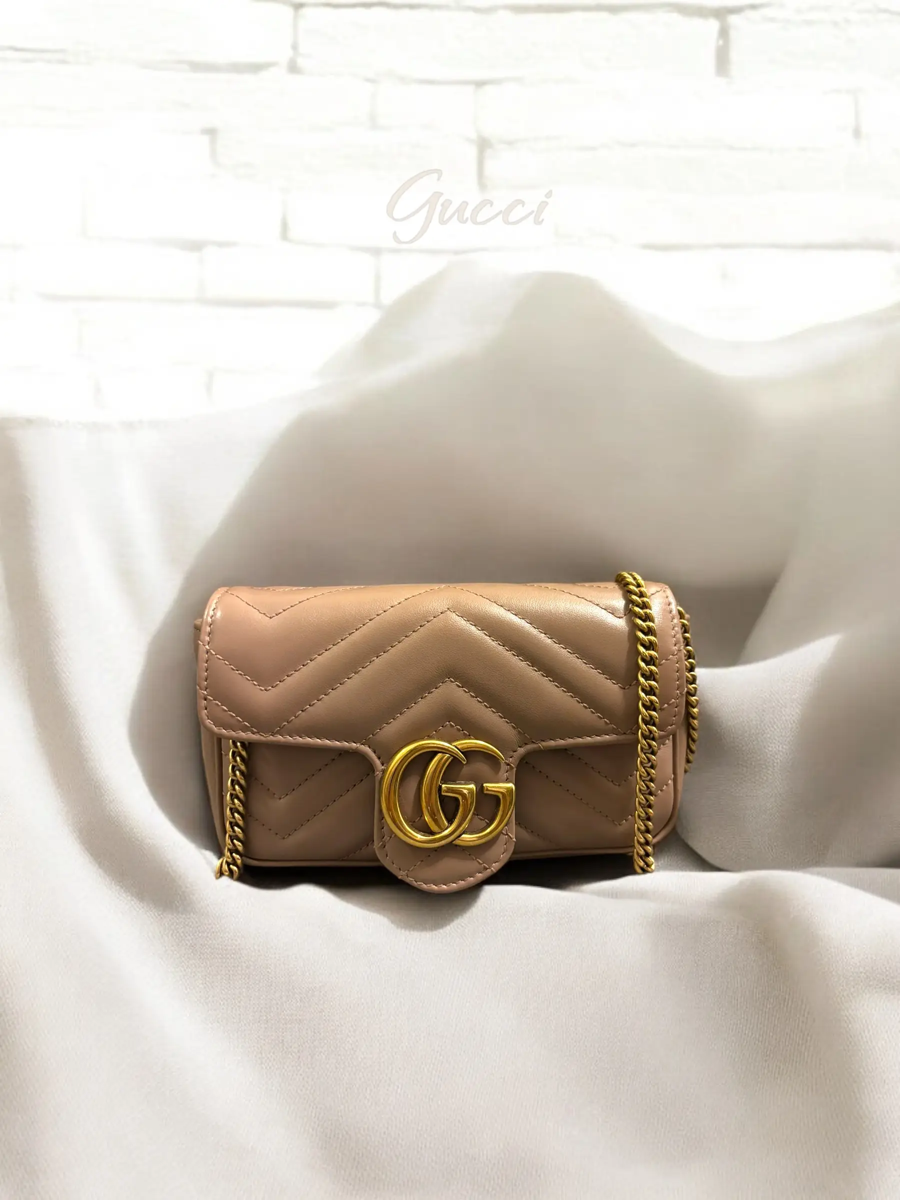Pre-owned GUCCI Leather Crossbody Bags Matelasse Chevron Super Mini GG Marmont Shoulder Bag in Nude