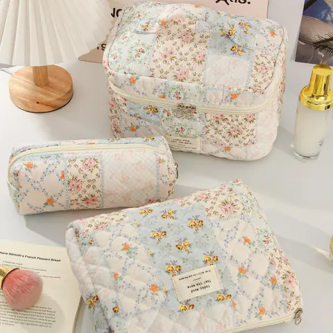 Floral Pattern Makeup Bag Set, Large Capacity Cosmetic Storage Bag with Handle, Portable Outdoor Travel Toiletry Bag, Fashionable Travel Daily Makeup Bag, Travel Cosmetic Bags, Travel Essentials, Makeup Pouch