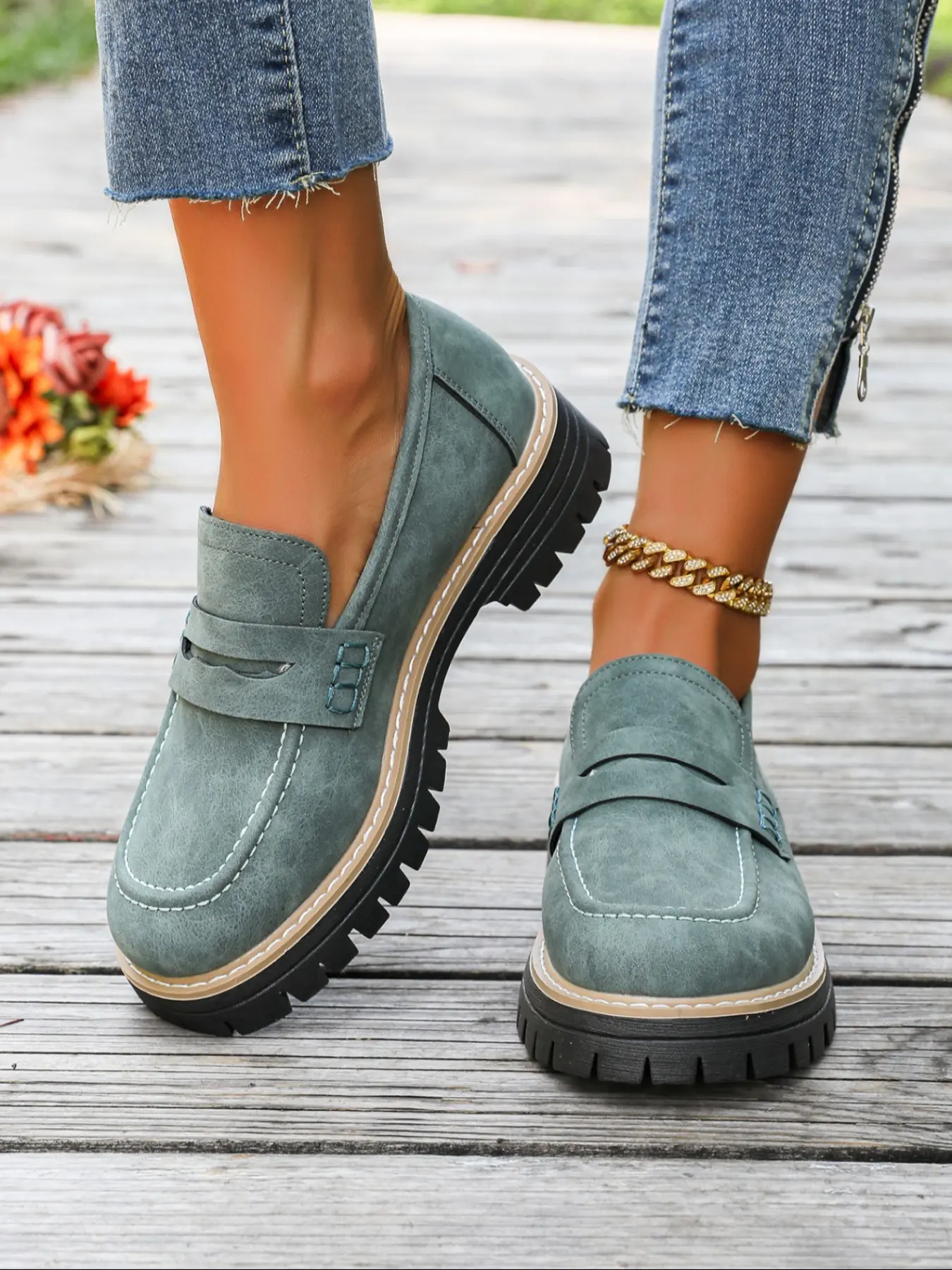 Women's Fashion Thick Soled Loafers, Cross Strap Design, One-Step Slip-On, Casual Comfortable All-Season Shoes, Perfect for Walking, Flats Shoes, Everyday Wear Footwear