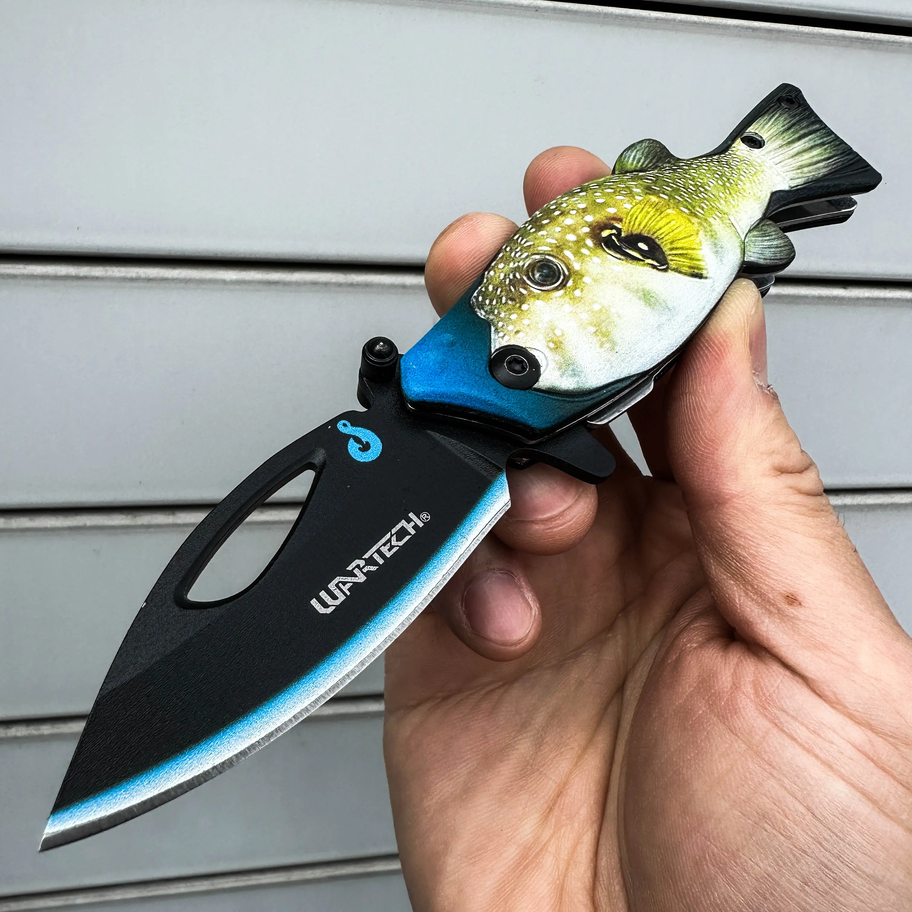 7.75" Fishing Gear Hunting Knife Pufferfish Handle Drop Point Modern Design EDC Folding Pocket Knife for Men and Women, Lightweight Knife, Sharp Stainless Steel Blade Outdoor Tool