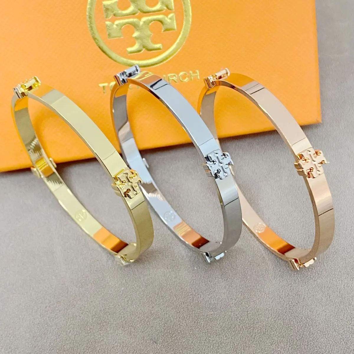 Tory Burch Double‑T Logo Hinged Bangle Bracelet, Elegant Cuff Bracelet for Women Daily Wear Fashion Jewelry