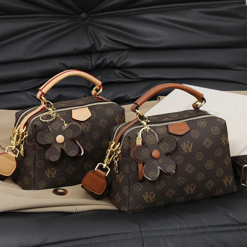 Bag women's 2026 new high-end fashion multi-partition pillow bag cross-body bag versatile shoulder bag