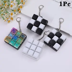 1pc 9-Key Color Keyboard Fingertip Toy, Stress Relief Clicker Keychain, Sensory Fidget Keychain, Button Gift for Adults, Relieve Stress and Pass Time, Stress Relieving Accessory, Stress Relief Tools